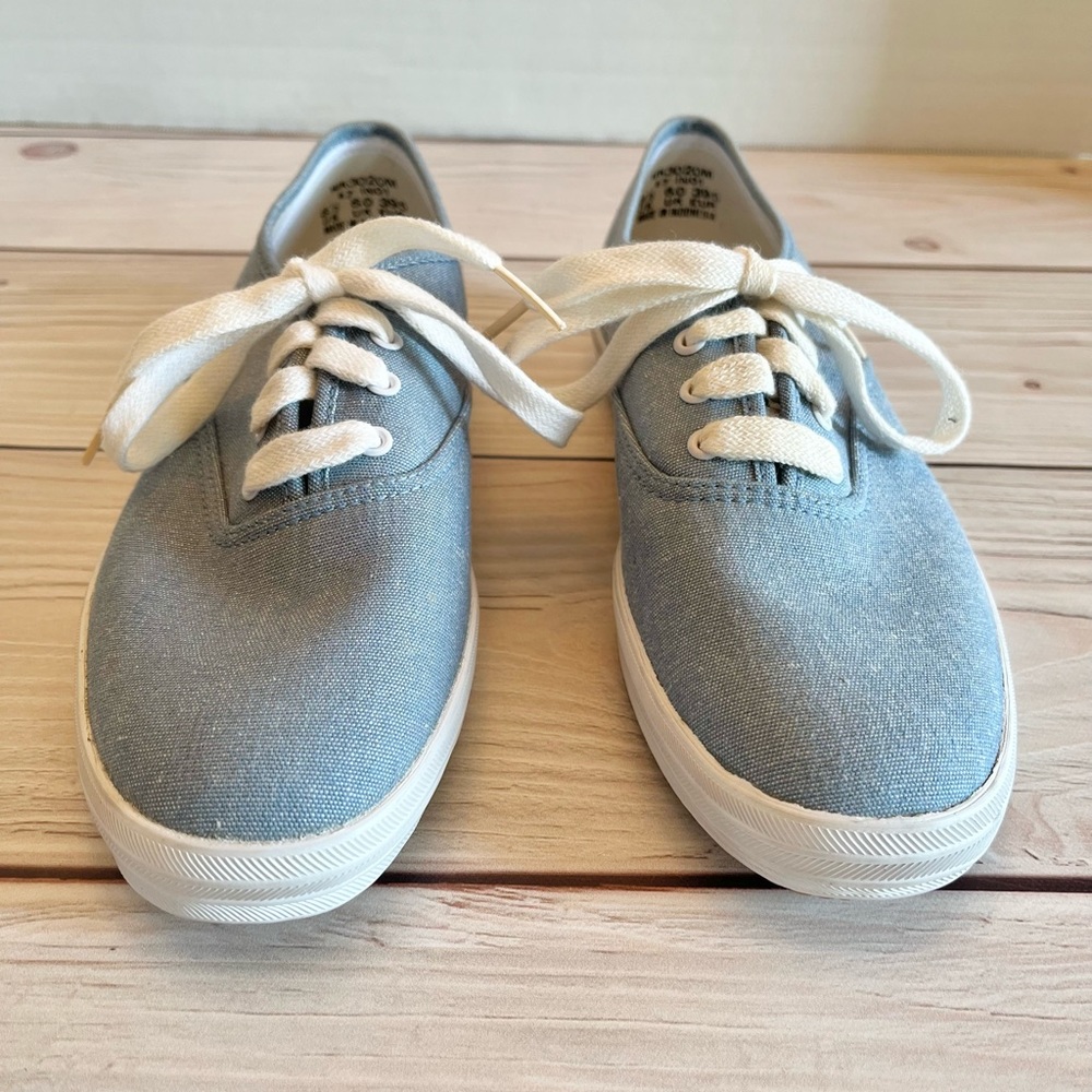 Keds Womens Classic Lace Up Light Blue Chambray Denim Shoes Size 8.5 New